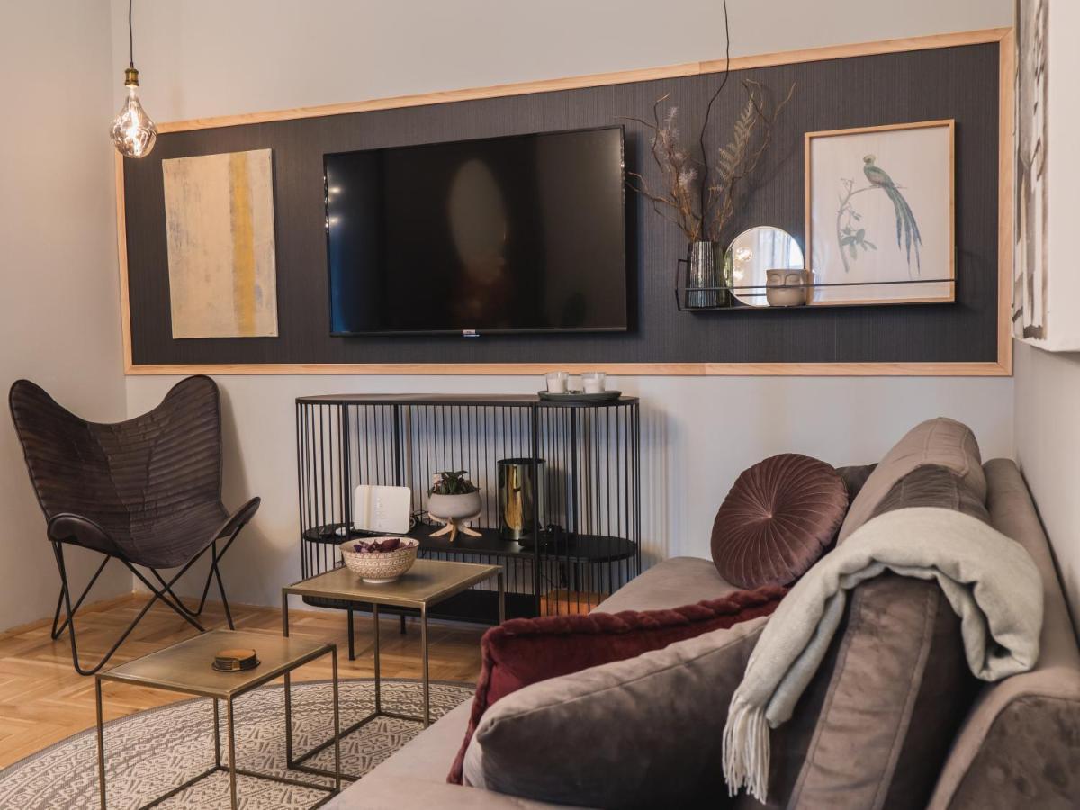 Secret Garden Apartment ซาเกร็บ ภายนอก รูปภาพ