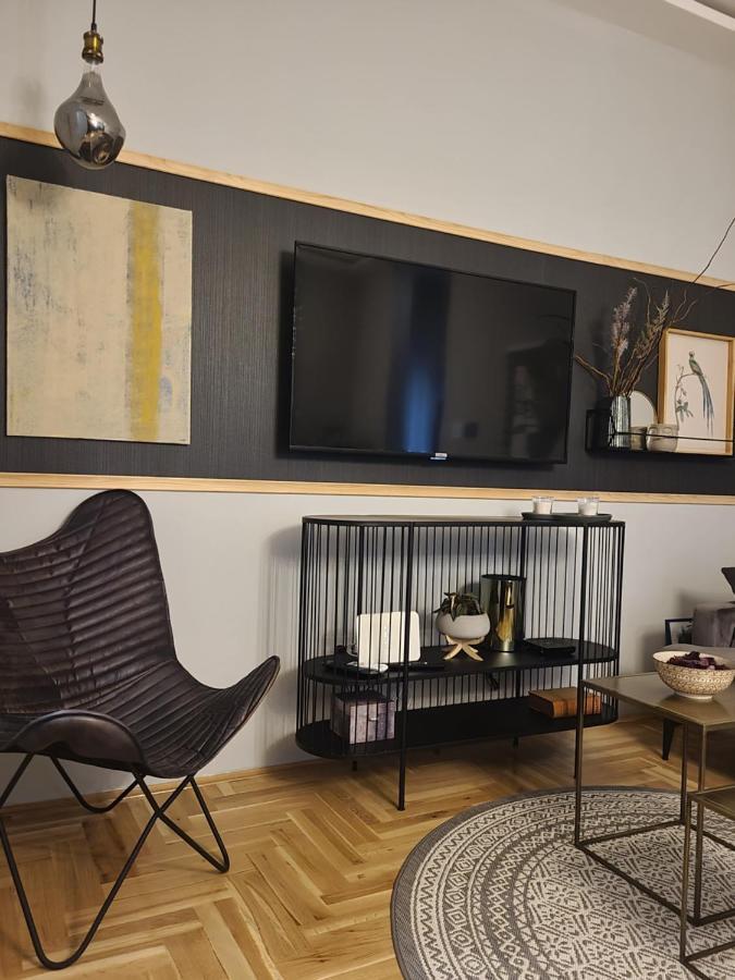 Secret Garden Apartment ซาเกร็บ ภายนอก รูปภาพ